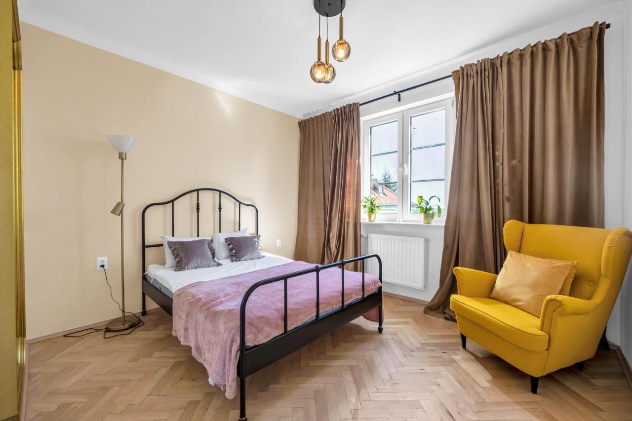Unique Old Town 2br Stara 7 Leilighet